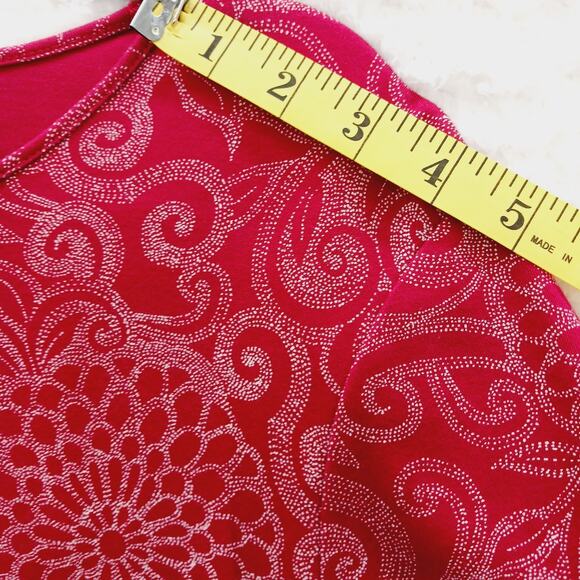 T-Shirt Red White Paisley Floral Pima Cotton Boho Bloomcore Cozy Casual Size XL - Picture 12 of 12